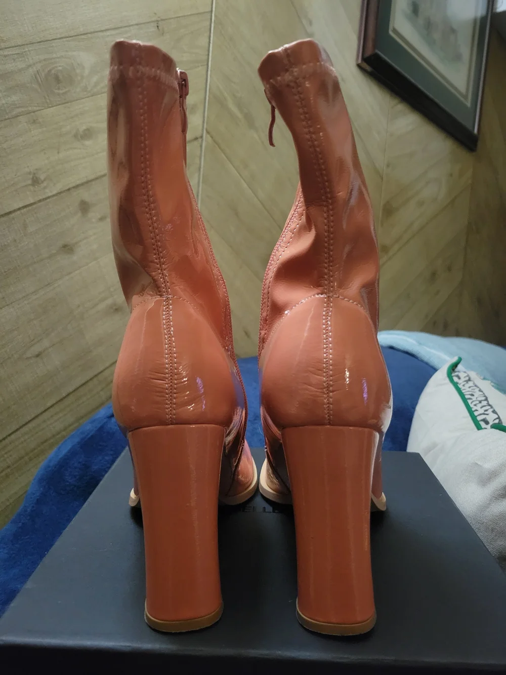 Gabrielle Union stylish coral